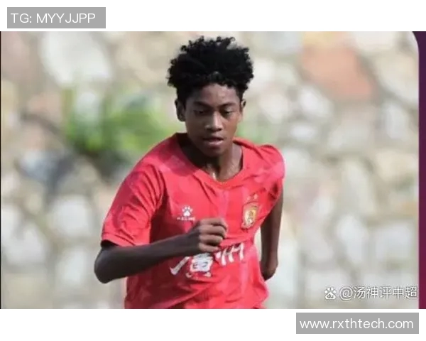 日本与巴西混血足球明星的崛起与未来发展潜力分析